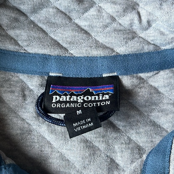 Patagonia 1/4 button up sweater - Picture 2 of 4